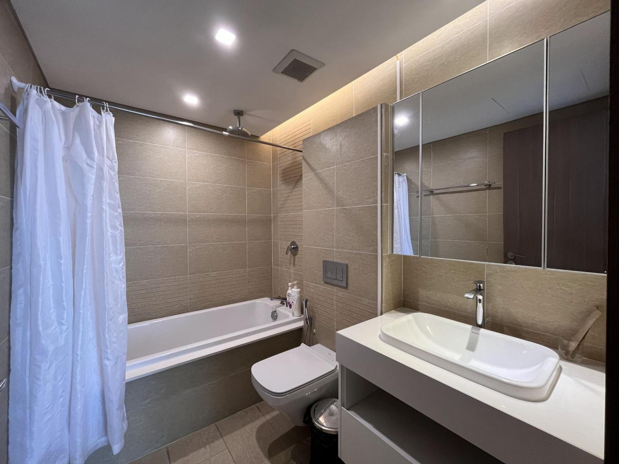 Lejlighed i Ba Dình på 81 m². Soveværelser: 2. Private badeværelser: 2. Hanoi Eksteriør billede